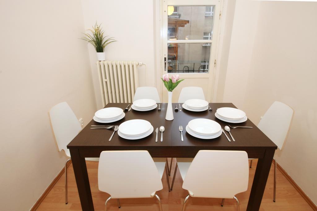 Apartments With 2 Bathrooms- 5 Minutes From Old Town - 102 M2 Praga Exterior foto